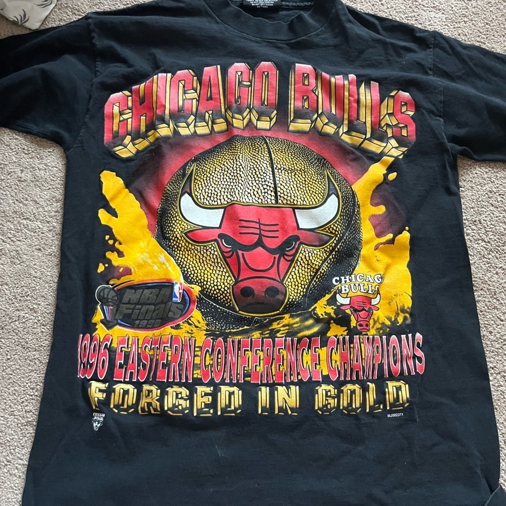 Chicago Bulls vintage graphic tee